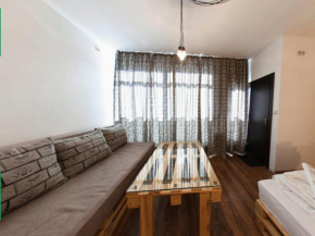 Palete Studio - new hand-made, cozy, artistic home